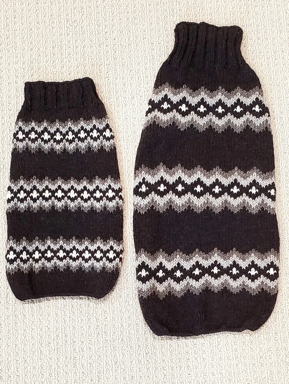 2 Chilly Dog Hand Knitted 10O% Wool Brown Diamonds Sweaters Small/Large LIKE NEW